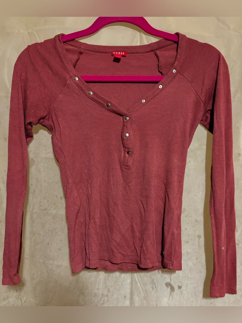 GUESS Women's Long Sleeve Snap Henley Waffle Knit Top in Dusty Rose-Size Small